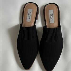 Steve Madden Women’s Size 7 Solid Black Slip On Open Back 1” Heel Sandal Shoe